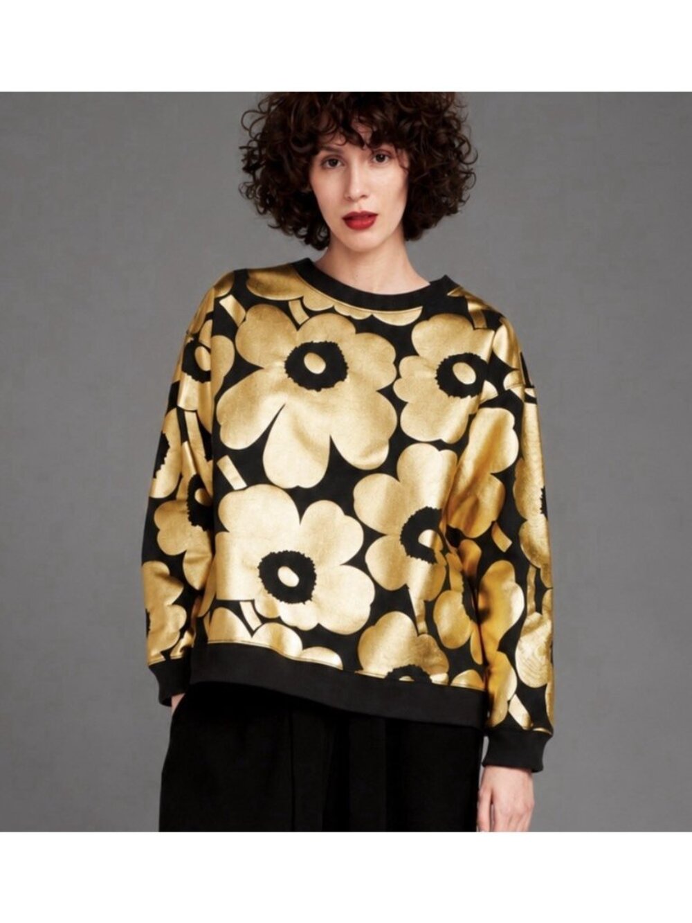 MARIMEKKO Womens M Kerria Unikko Sweatshirt Black/Gold Metallic Flower Print